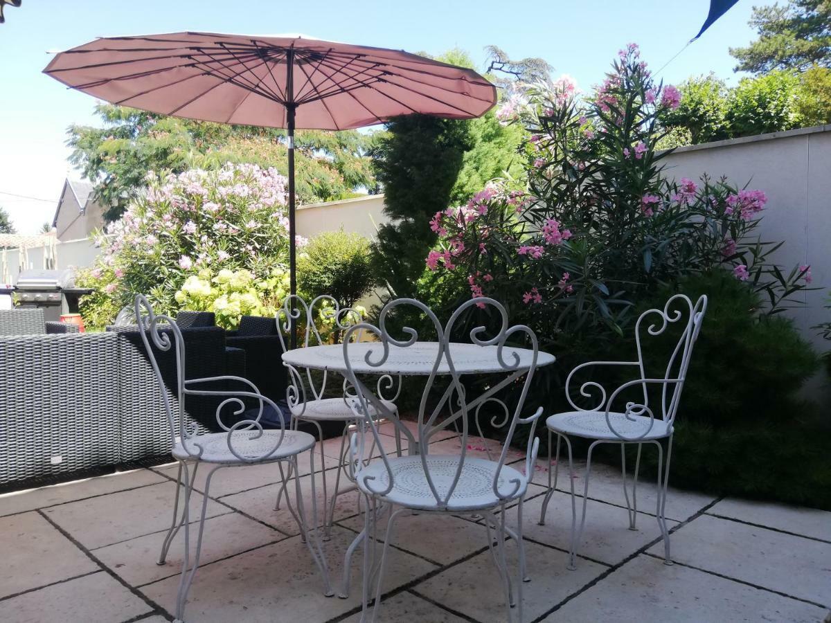 De La Chambre Au Jardin Belleville-en-Beaujolais Экстерьер фото